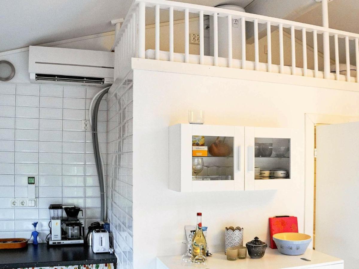 4 Person Holiday Home In Sk Rhamn Skärhamn Quarto foto