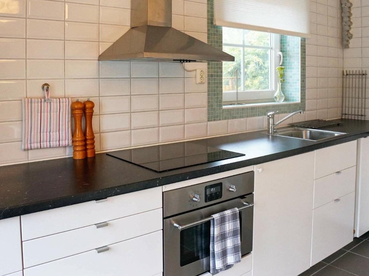 4 Person Holiday Home In Sk Rhamn Skärhamn Exterior foto